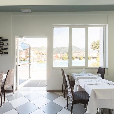 Ai Pozzi Village Resort & Spa Лоано Экстерьер фото