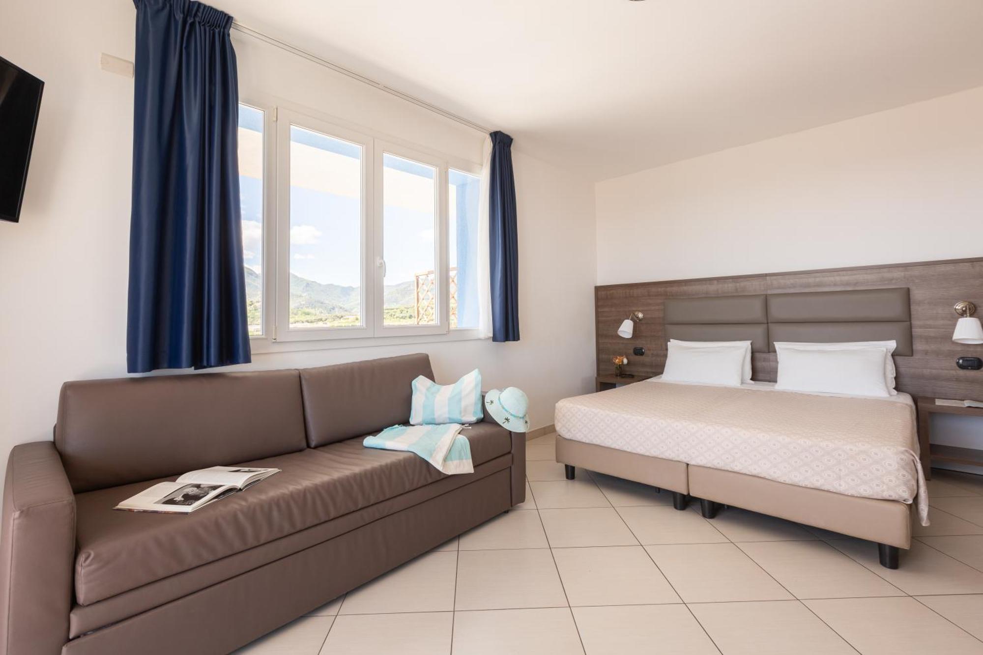 Ai Pozzi Village Resort & Spa Лоано Экстерьер фото