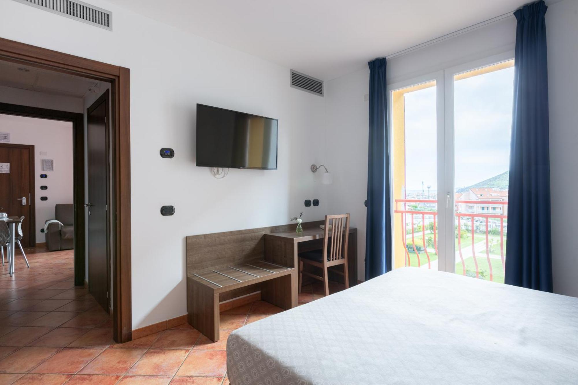 Ai Pozzi Village Resort & Spa Лоано Экстерьер фото