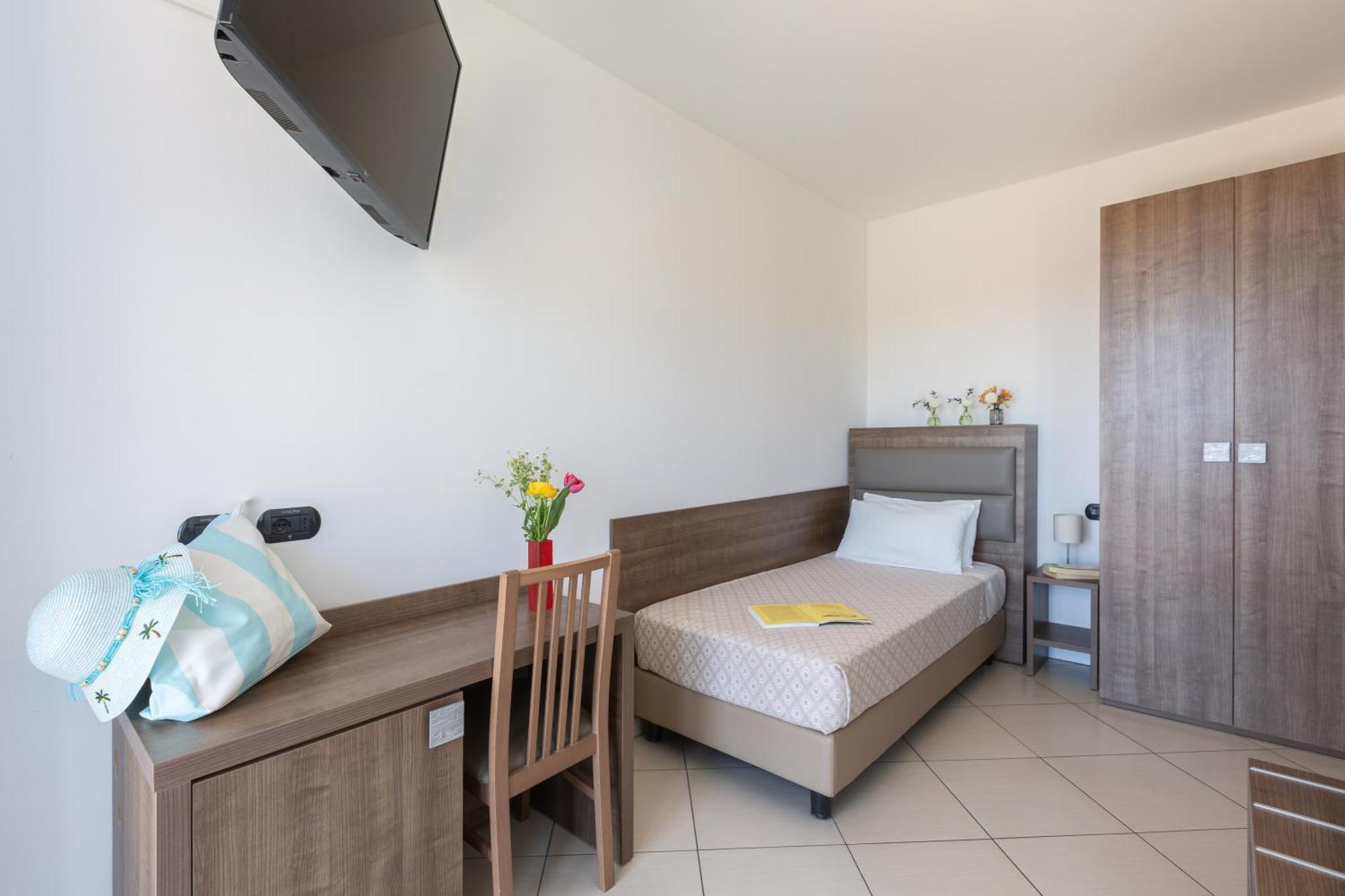 Ai Pozzi Village Resort & Spa Лоано Экстерьер фото